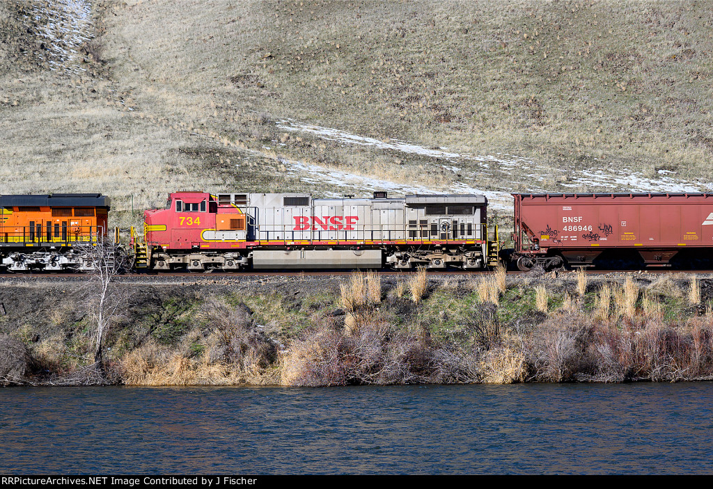 BNSF 734